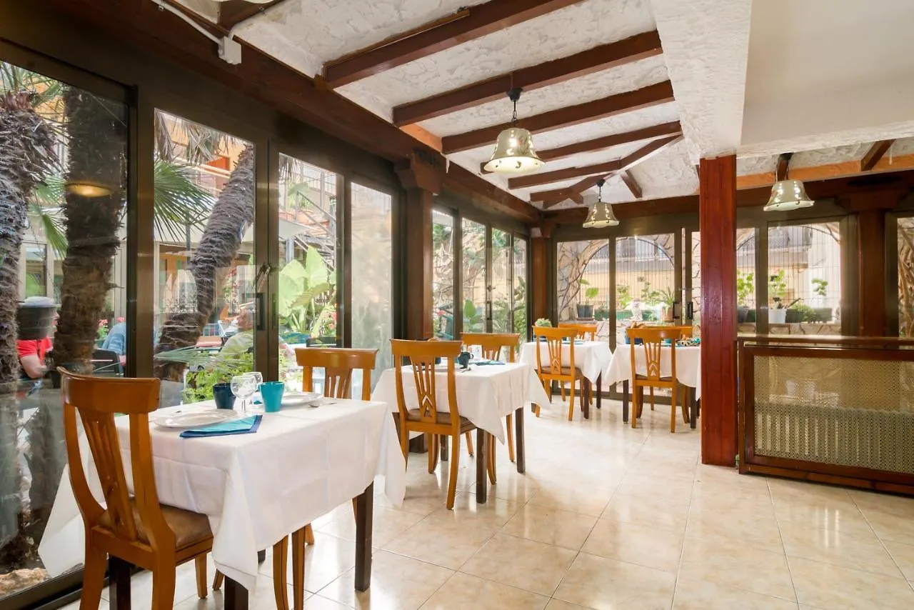 Hotel Mercedes Льорет-де-Мар